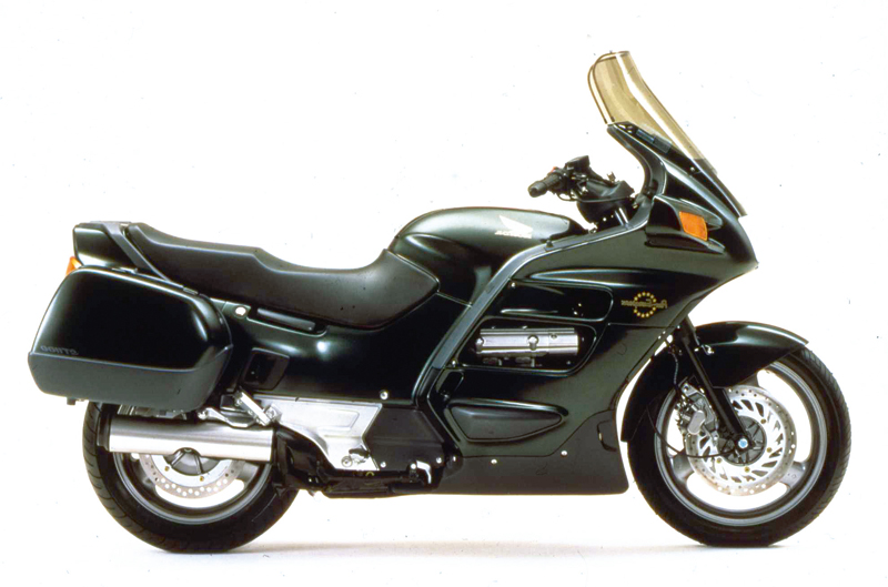 Обзор honda st1100